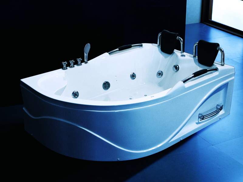 Двух местная гидромассажная ванна Sunrans SR5D011(L/R) (рис.1)